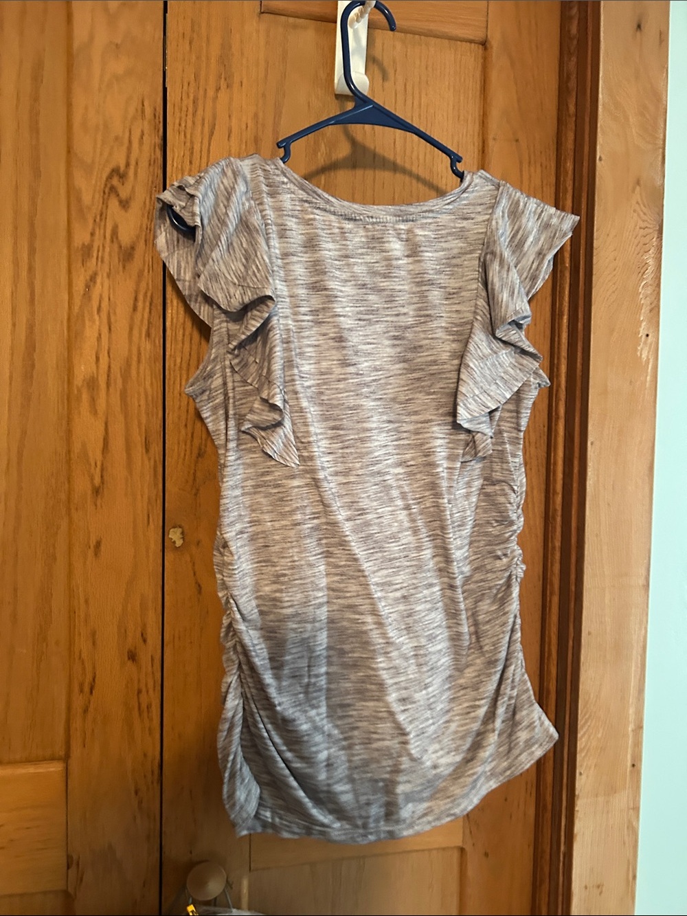 Great Expectations Maternity Heathered Light Gray Ruffle Sleeve Tank - Picture 3 of 3